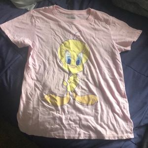 Light Pink Tweety Bird T-shirt size Juniors Large